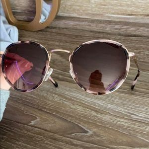 Johnny was tortoise shell sunglasses (new)